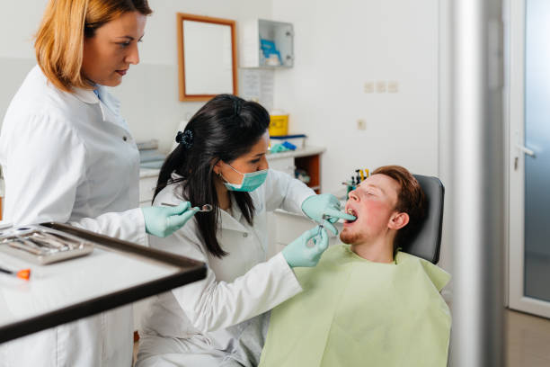 Best Urgent Tooth Repair  in Trenton, MI